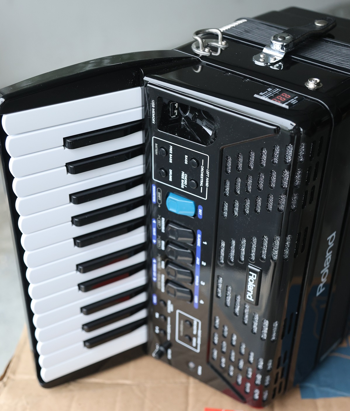 ROLAND FR1x MIDI Accordion - AjamSonic | Custom Styles & Packs